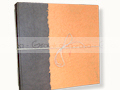 Album rivestito in carta lokta color cuoio e carta naturale color arancio.cm 35,0x35,0